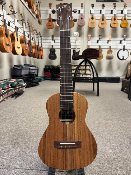 Oli L-KA-S Solid Acacia Concert/Tenor  Kawili Ukulelew/Case