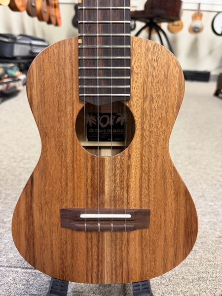 Oli L-KA-S Solid Acacia Concert/Tenor  Kawili Ukulelew/Case