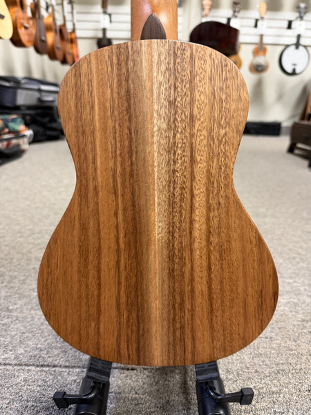 Oli L-KA-S Solid Acacia Concert/Tenor  Kawili Ukulelew/Case