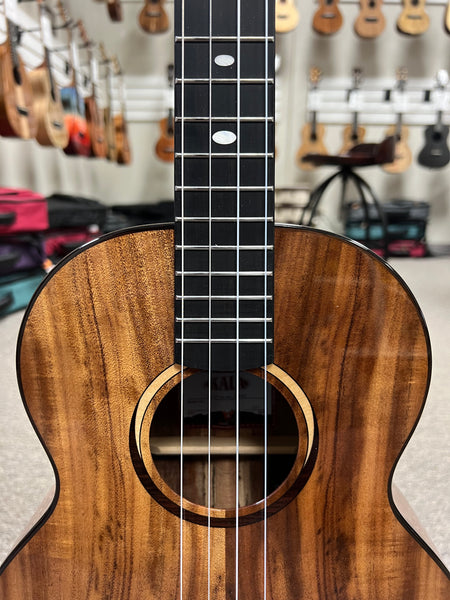 KALA KA-CT-SA-BG Solid Acacia Baritone Ukulele w/Case - Contour Series