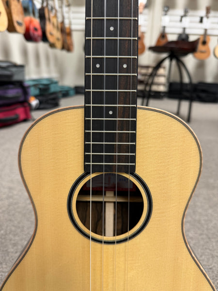 KALA KA-ASZCT-ST Solid Spruce/Ziricote Tenor XL Ukulele - Super Tenor