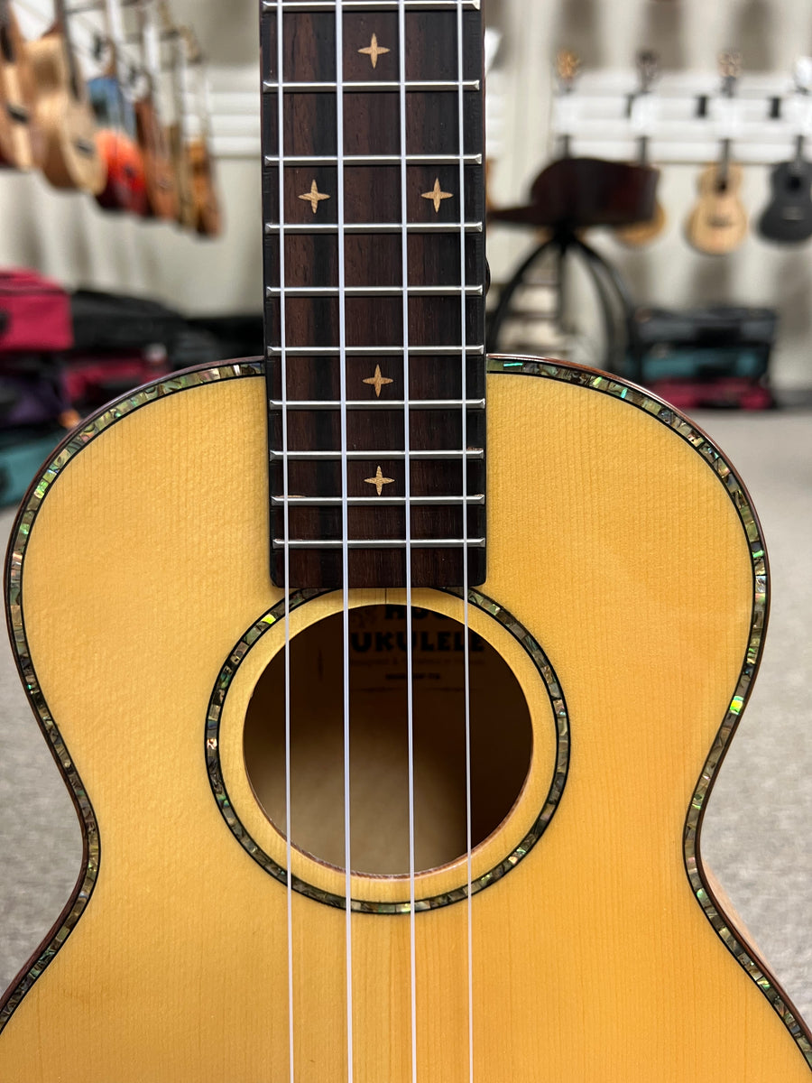HUG SSF-TG Solid Spruce/Flamed Maple Tenor Ukulele - Aloha City Ukes