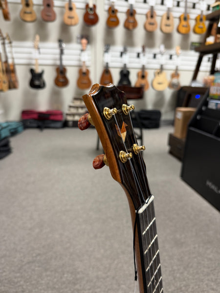 Rebel Double Cheese Tenor Ukulele w/Case - Solid Spruce/Solid Mahogany