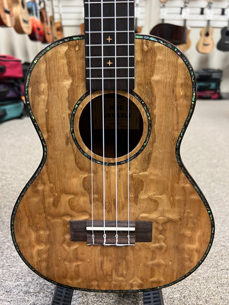 HUG QA-TG Quilted Ash Tenor Ukulele