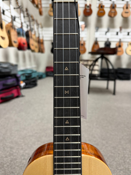 Rebel Cheesecake Tenor Ukulele w/Case- Solid Spruce/Solid Mahogany - Rebel Slim Tenor