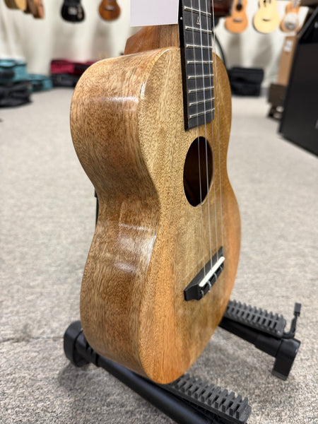 Rebel Double Creme Solid Mango Concert Ukulele w/Case #1 - Matte Finish