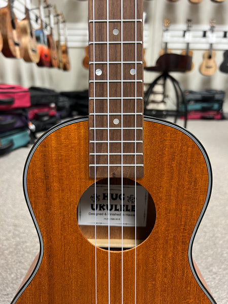 HUG SMLM-B Solid Mahogany Baritone Ukulele