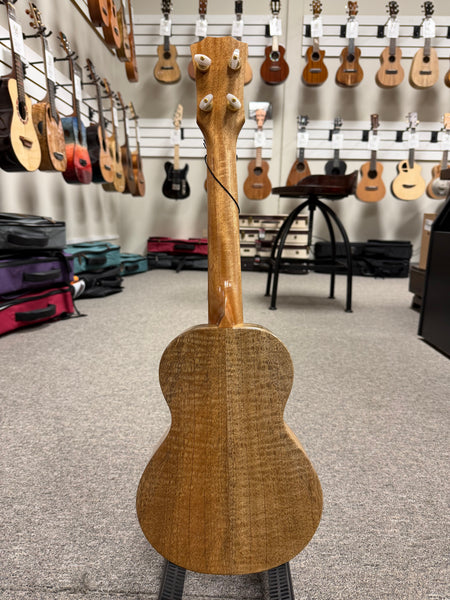 Rebel Double Creme Solid Mango Concert Ukulele w/Case #2 - Matte Finish