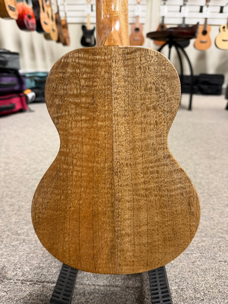 Rebel Double Creme Solid Mango Concert Ukulele w/Case #2 - Matte Finish