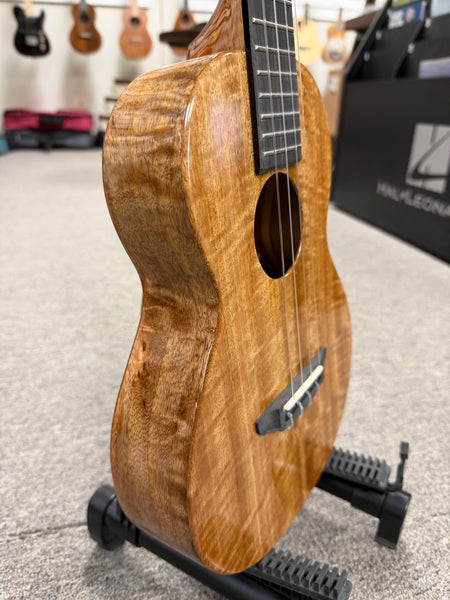 Rebel Creme Brulee Solid Mango Tenor Ukulele w/Case - Rebel Mango Slim Tenor