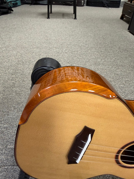 OHANA TK-6 Solid Spruce/Acacia Tenor Ukulele w/Comfort Armrest