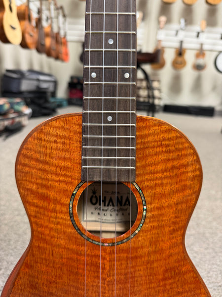 OHANA TK-215G Solid Mango Tenor Ukulele w/Armrest