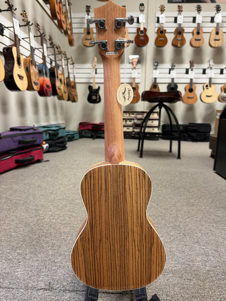 AMAHI UK-330C Zebrawood Concert Ukulele w/Case