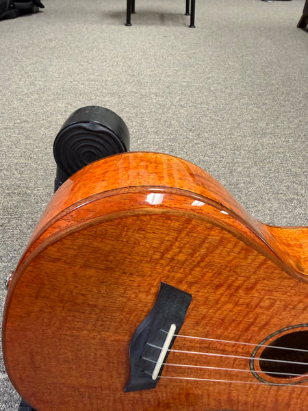 OHANA TK-215G Solid Mango Tenor Ukulele w/Armrest