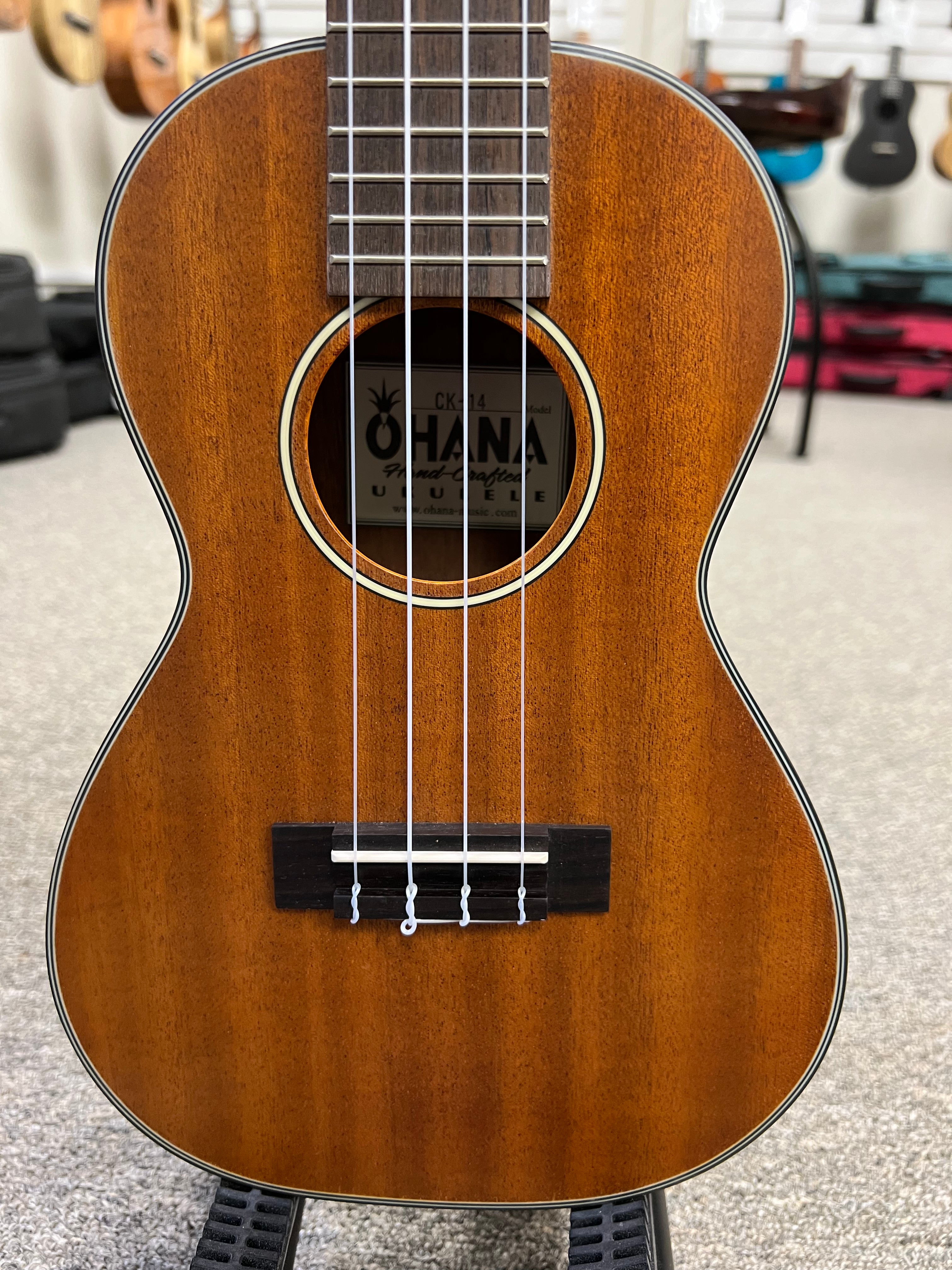 OHANA CK-14 Mahogany Concert Ukulele