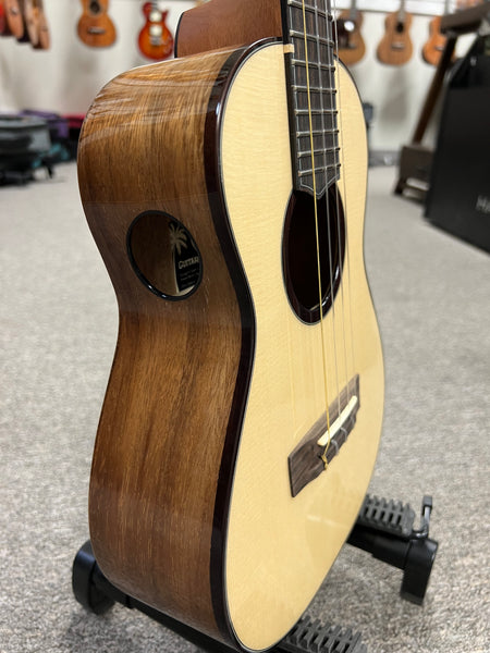 Oli L1SP-TA Solid Spruce/Acacia Tenor Ukulele w/Case