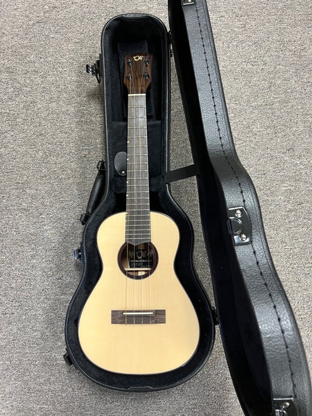 Oli L1SP-TA Solid Spruce/Acacia Tenor Ukulele w/Case