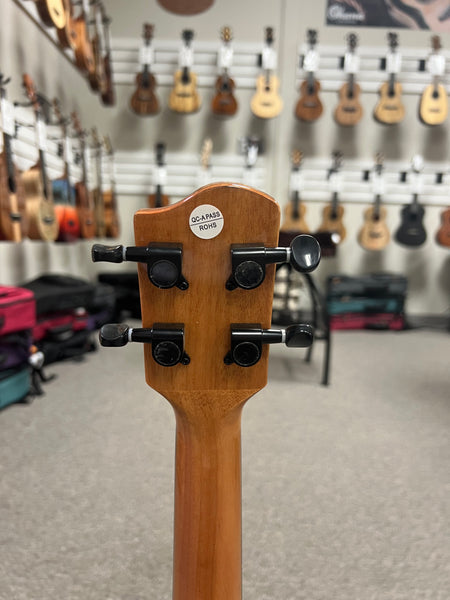 HUG SCR-CG Solid Cedar/Rosewood Concert Ukulele - B-Stock Finish Flaw