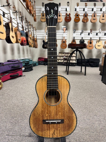 Romero Creations Solid Spalted Mango Signature Replica Tenor Ukulele w/Case - Pre Loved