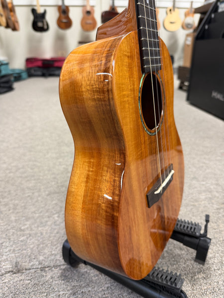 Romero Creations Solid Koa Electric Grand Tenor Ukulele w/Case - Pre Loved