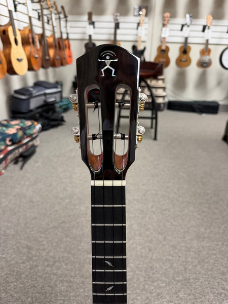aNueNue UT-166HS Solid Maple/Cedar/Mango Tenor Ukulele w/Case - Honey Sunburst