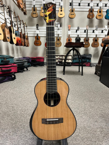 Oli L2-TCR Solid Cedar/Rosewood Tenor Ukulele w/Case