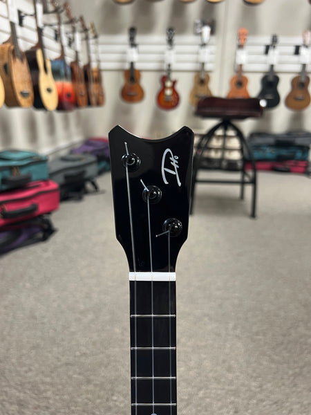 Romero Creations TT3 'Ekolu 3 String Solid Phoenix Tiny Tenor Ukulele w/Case