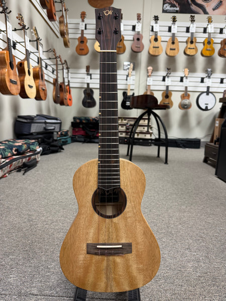 Oli L1-TMGS Solid Mango Satin Tenor Ukulele w/Case - Pre Loved