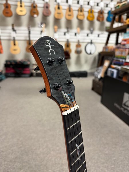aNueNue Black Whale Solid Cedar/Maple/Rosewood Tenor Ukulele w/Case