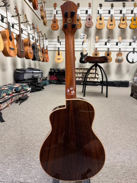 aNueNue Black Whale Solid Cedar/Maple/Rosewood Tenor Ukulele w/Case