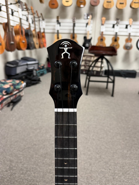 aNueNue UT-214E Cedar Bird Electric Tenor Ukulele w/Case - Solid Cedar/Rosewood