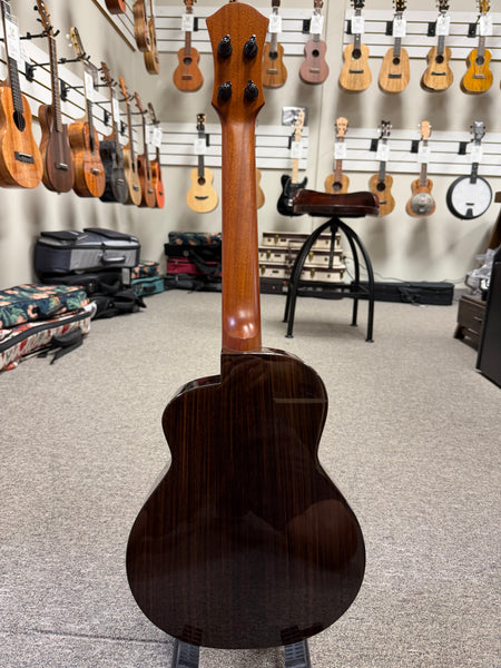 aNueNue UT-214E Cedar Bird Electric Tenor Ukulele w/Case - Solid Cedar/Rosewood