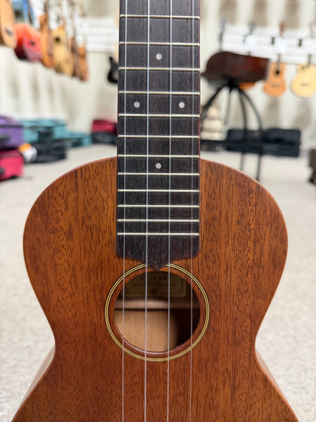 Kiwaya LC-ExF (KTC-2) Solid Mahogany Concert Ukulele