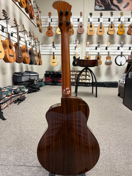 aNueNue UB-200 Baritone Ukulele w/Case - Moon Bird Series -  Solid Spruce/Solid Rosewood