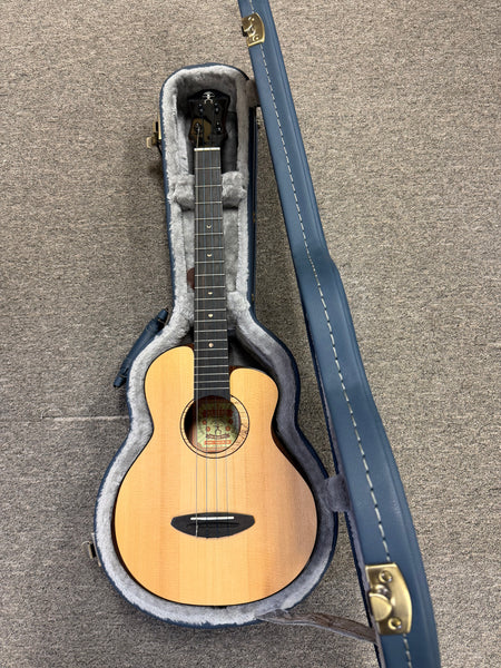 aNueNue UB-200 Baritone Ukulele w/Case - Moon Bird Series -  Solid Spruce/Solid Rosewood