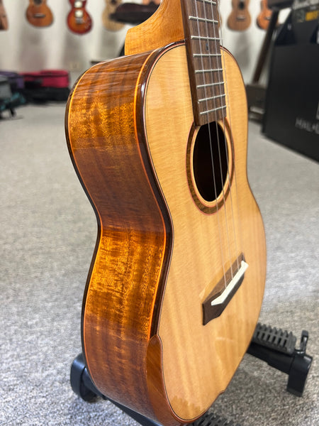 OHANA TK-6 Solid Spruce/Acacia Tenor Ukulele w/Comfort Armrest