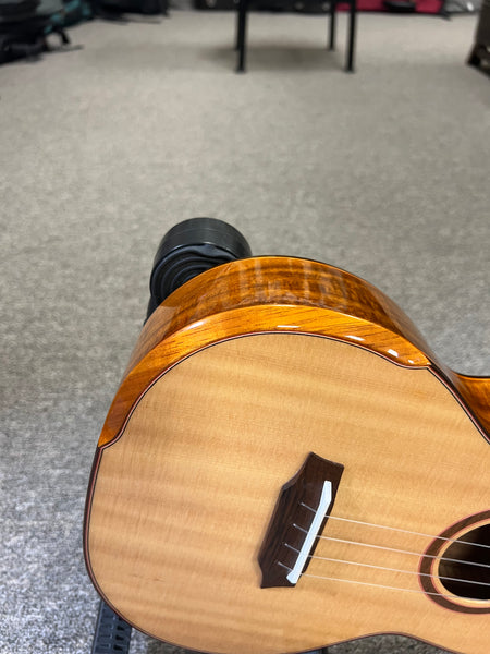 OHANA TK-6 Solid Spruce/Acacia Tenor Ukulele w/Comfort Armrest