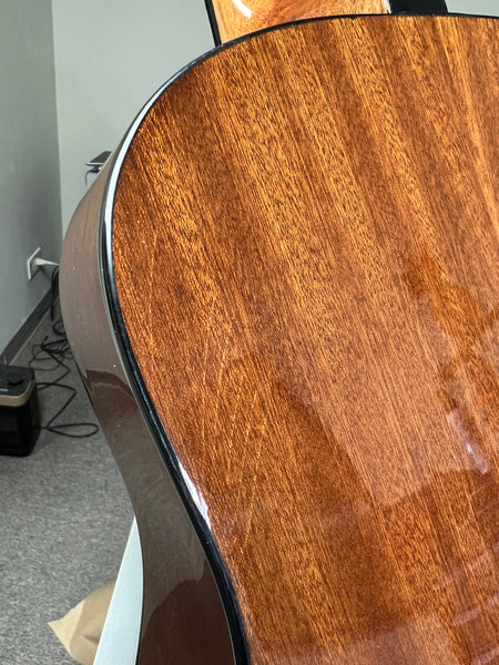 Ohana OBU-22 Compact Acoustic Electric Bass w/Case - Solid Spruce/Mahogany - B-Stock Finish Flaw