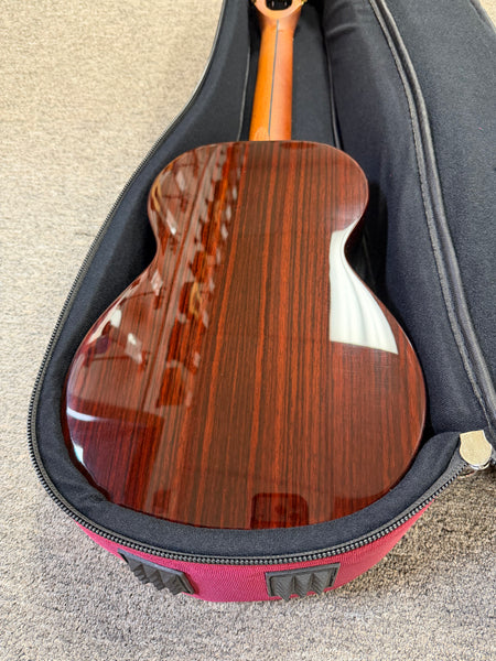 Flight Navigator Solid Flamed Maple/Rosewood Electric Tenor Ukulele w/Case