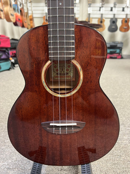 aNueNue AMM3 Solid Mahogany Tenor Ukulele w/Case