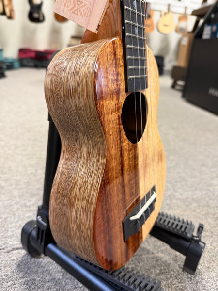 KoAloha KSNP-00 Solid Koa/Mango Naupaka Soprano Ukulele w/Case