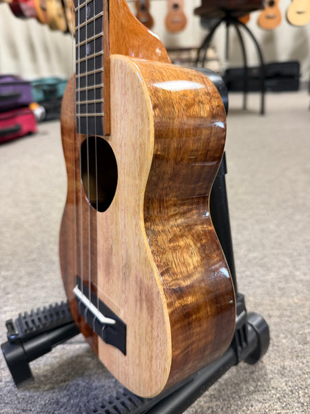 KoAloha KSNP-00 Solid Koa/Mango Naupaka Soprano Ukulele w/Case