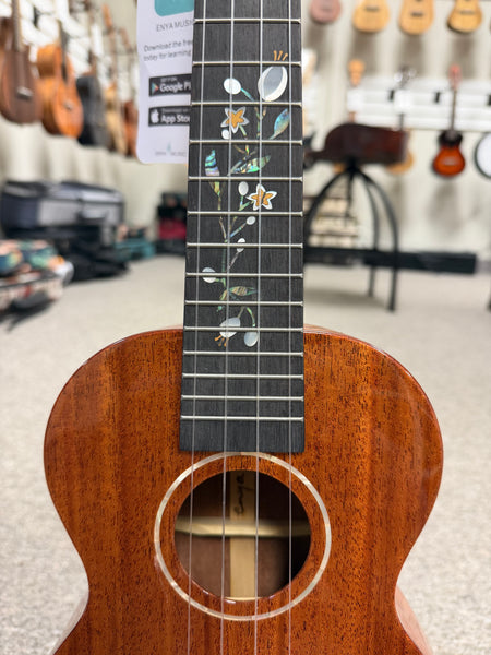 Enya EUC-MS Solid Mahogany Concert Ukulele w/Case