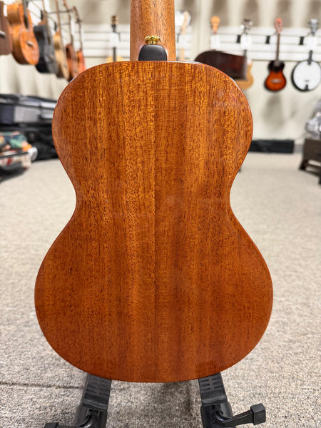 Enya EUC-MS Solid Mahogany Concert Ukulele w/Case
