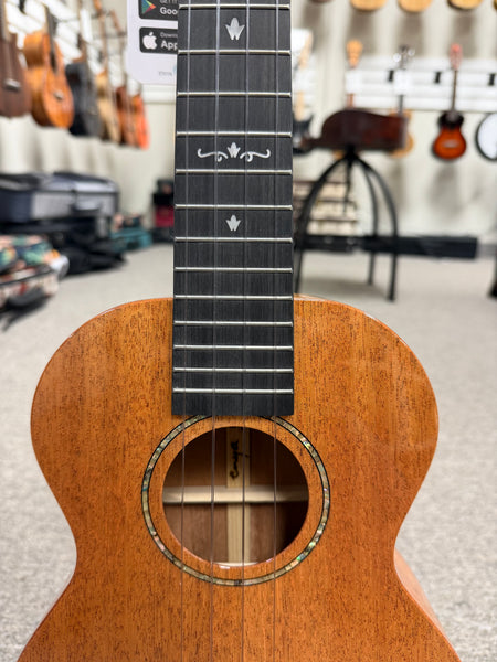 Enya EUT-MAD Solid Mahogany Tenor Ukulele w/Case