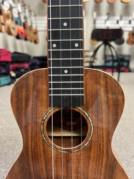 Makaio MKC-10 Koa Concert Ukulele w/Case