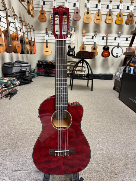 LANIKAI QM-RDCEG Quilted Maple Electric Guitalele w/Case - Transparent Red Guitarlele