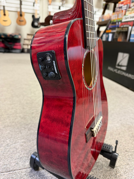 LANIKAI QM-RDCEG Quilted Maple Electric Guitalele w/Case - Transparent Red Guitarlele