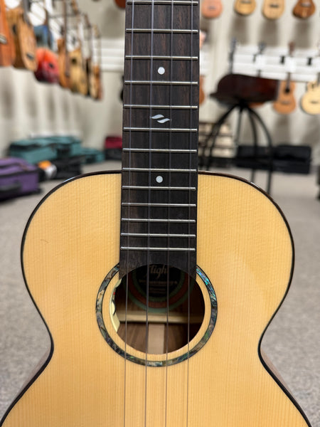 Flight Voyager Tenor Electric Ukulele w/Case - Royal Series - Solid Spruce/Solid Acacia