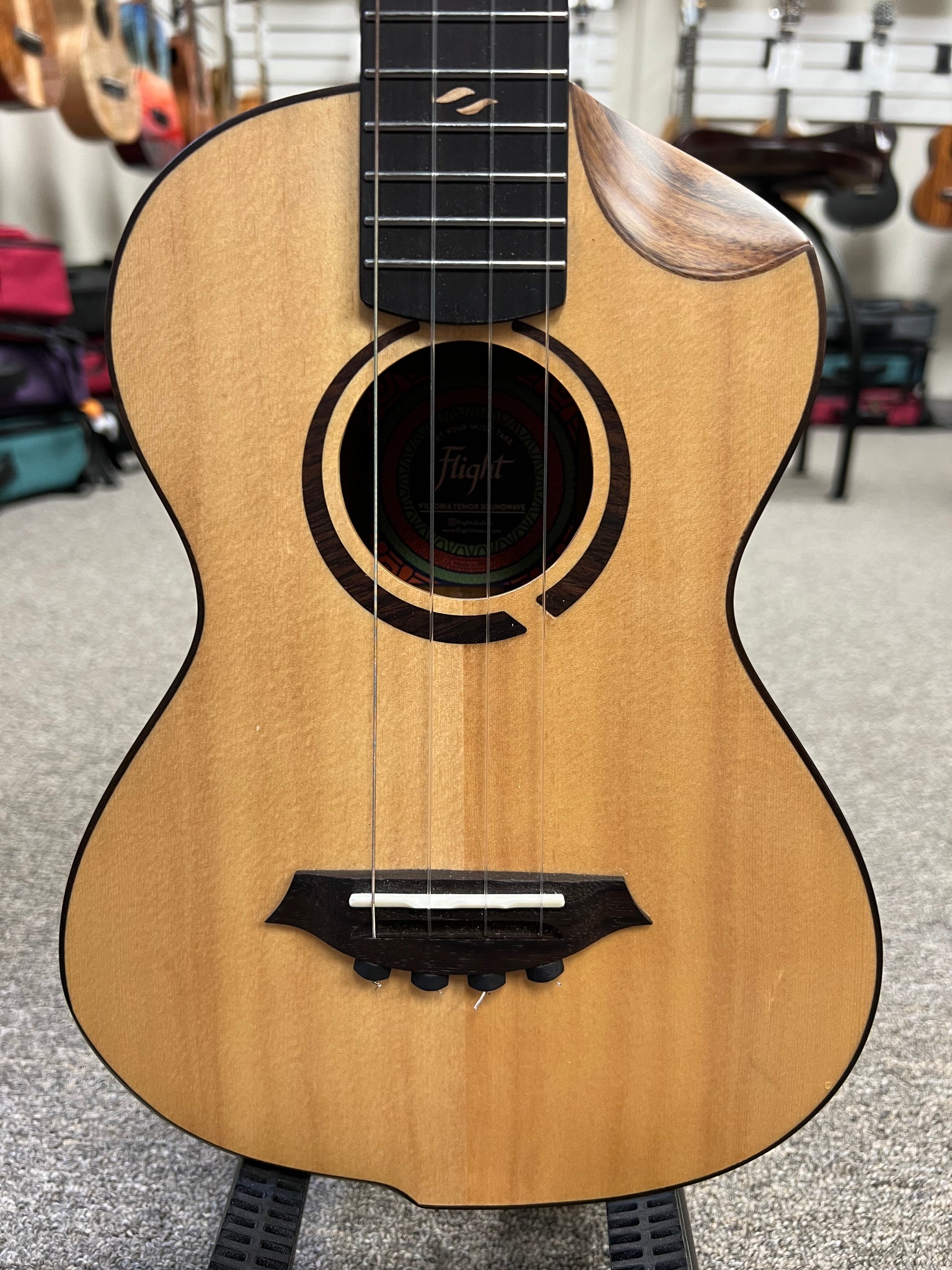 Flight Victoria Tenor Soundwave Ukulele w/Case - Built In Effects - Pre Loved - Solid Spruce/Acacia